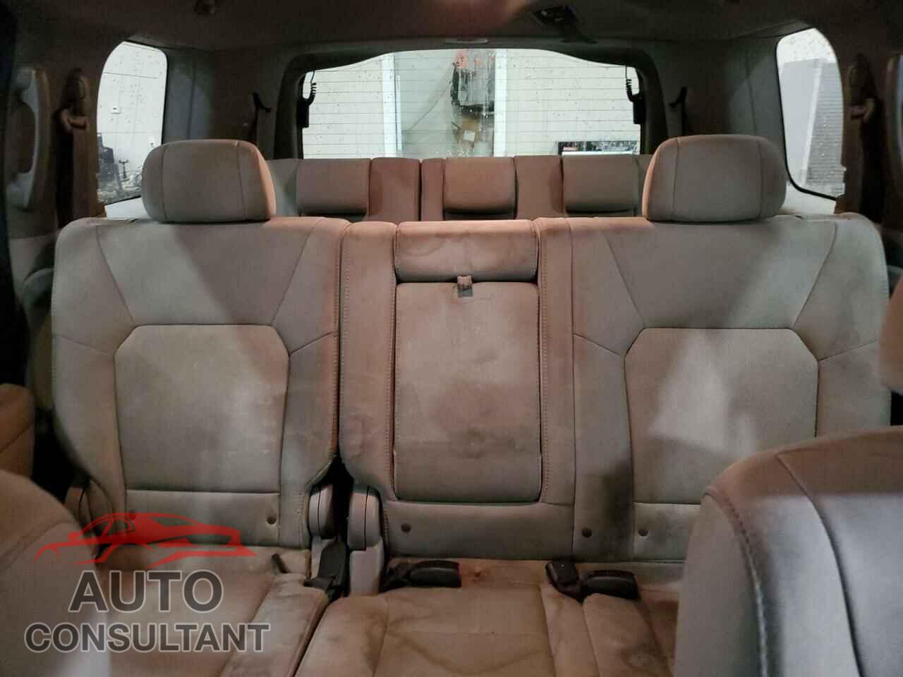 HONDA PILOT 2011 - 5FNYF4H24BB051228