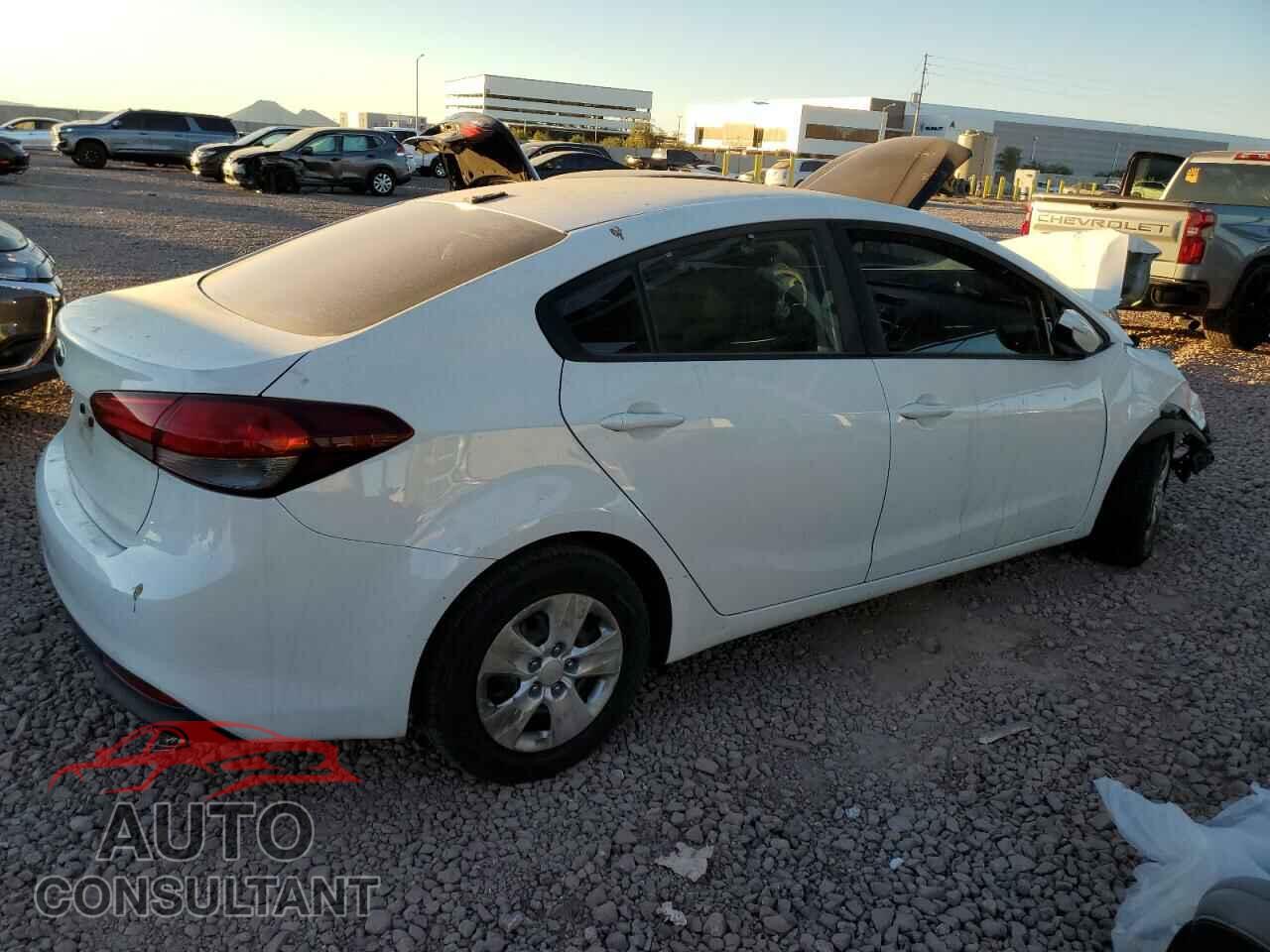 KIA FORTE 2017 - 3KPFK4A76HE142895