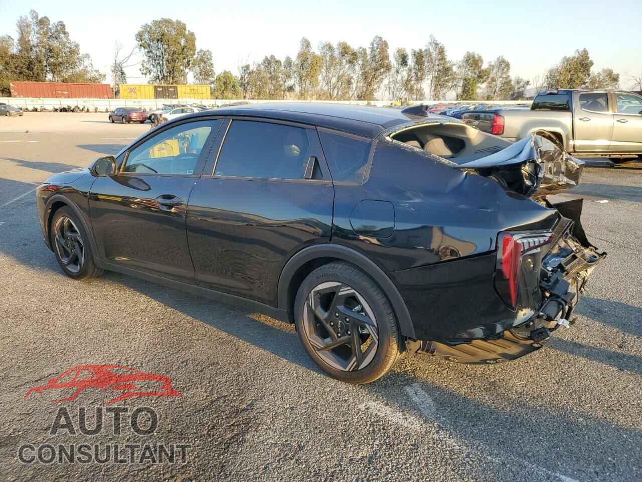 KIA K4 EX 2025 - 3KPFU4DE1SE027018