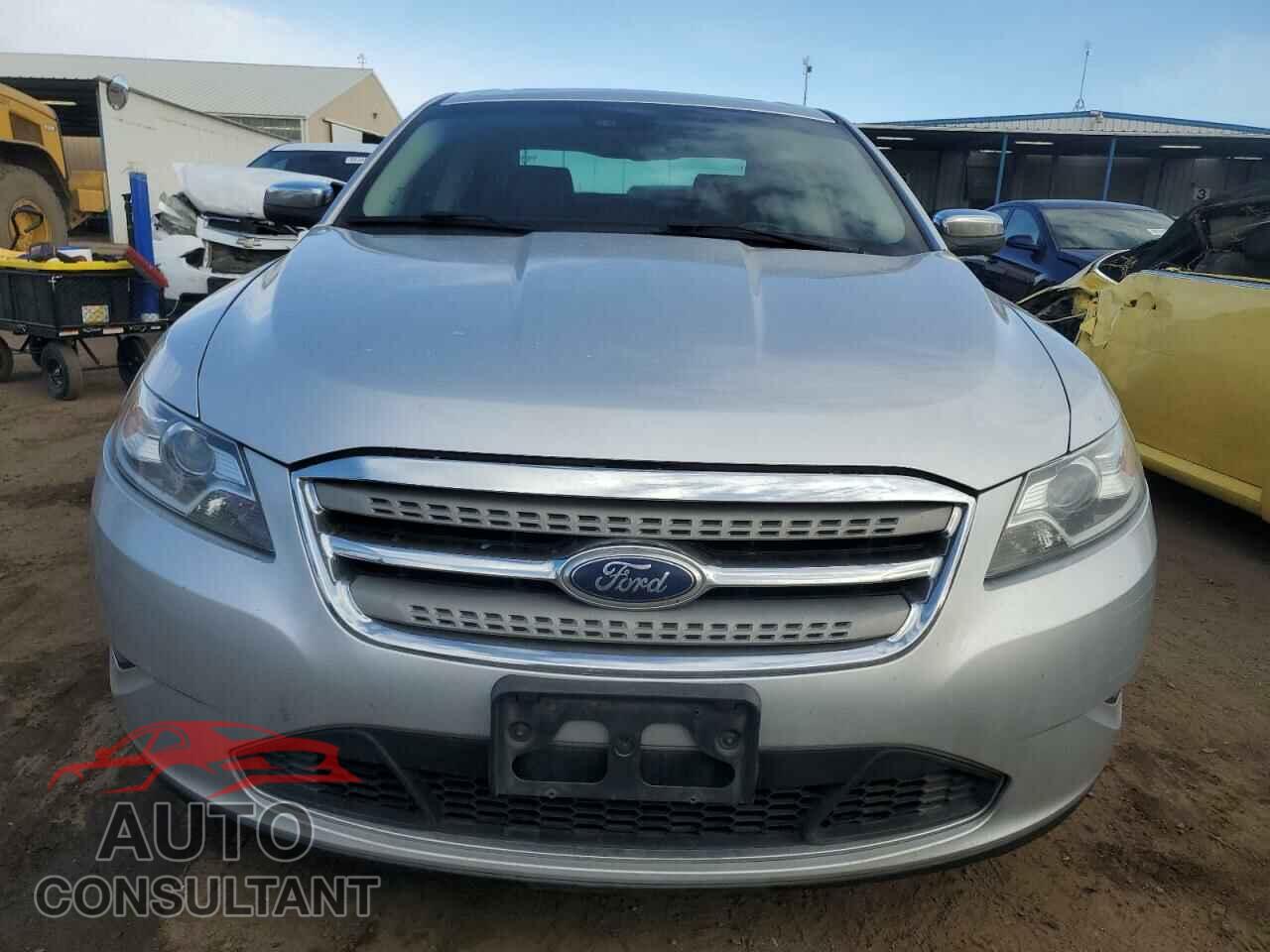 FORD TAURUS 2011 - 1FAHP2JWXBG177619