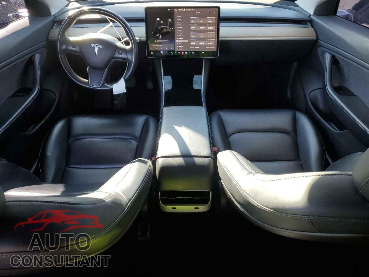 TESLA MODEL 3 2018 - 5YJ3E1EA0JF049112