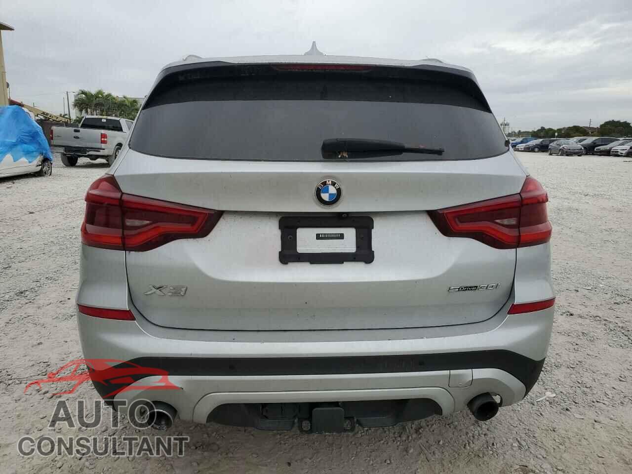 BMW X3 2019 - 5UXTR7C50KLR50247