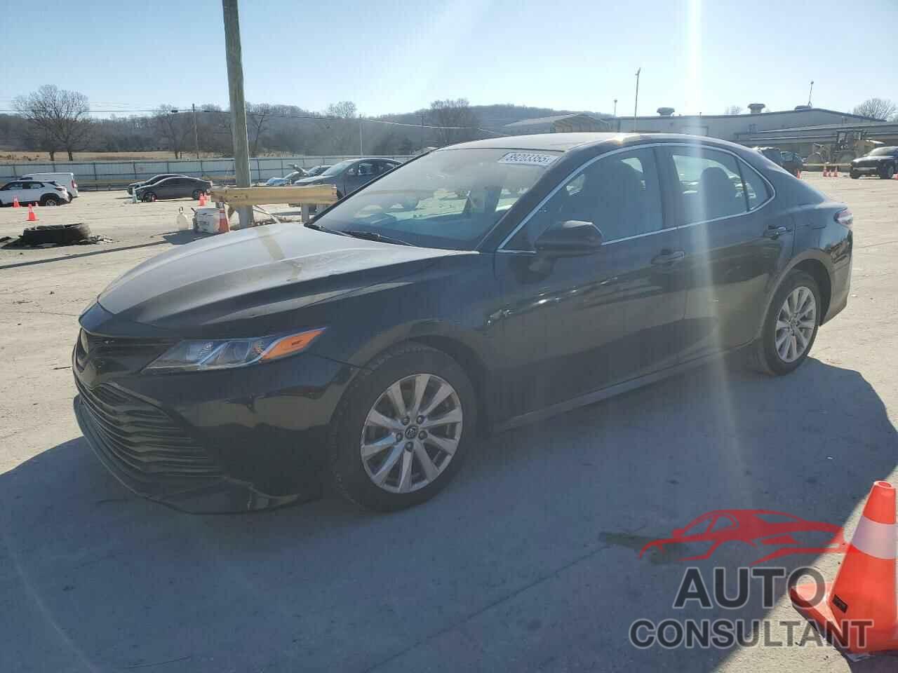 TOYOTA CAMRY 2018 - 4T1B11HK7JU571802