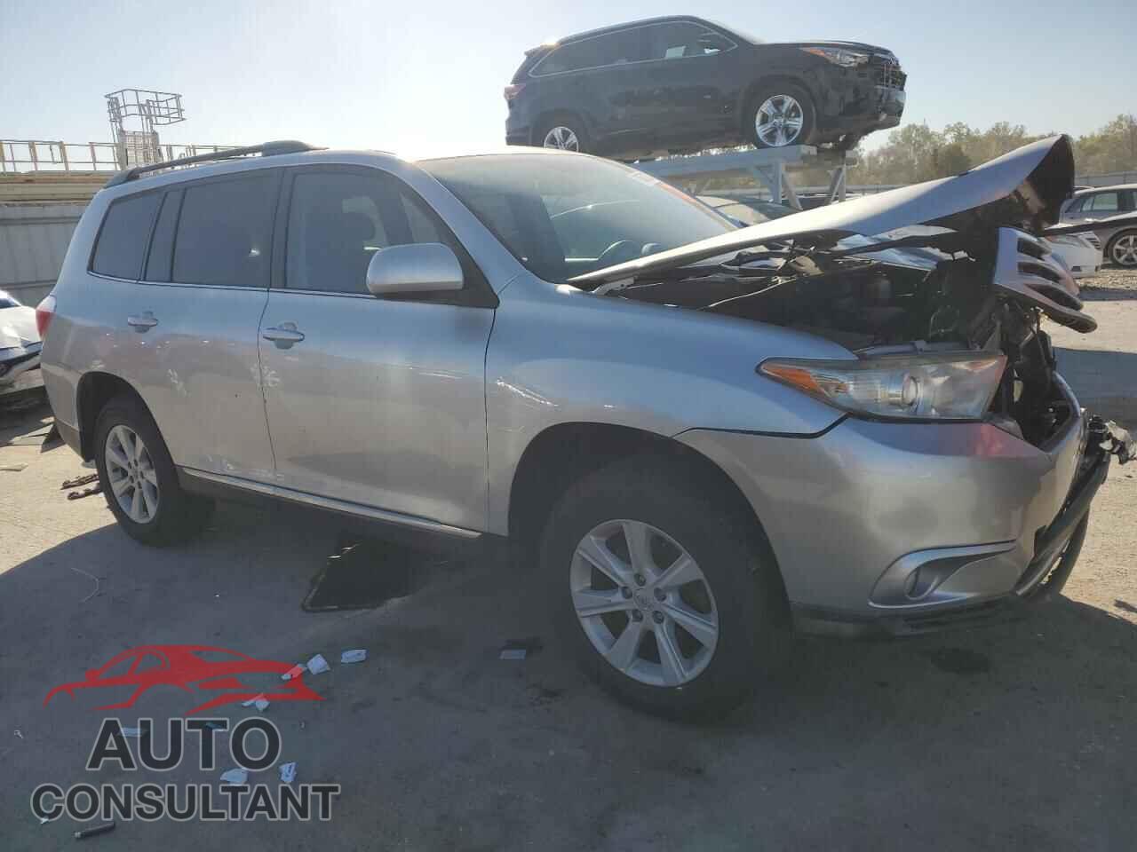 TOYOTA HIGHLANDER 2013 - 5TDBK3EH7DS193043