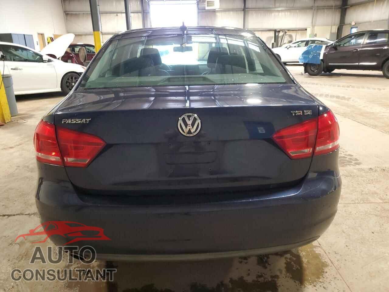 VOLKSWAGEN PASSAT 2014 - 1VWBT7A33EC063114