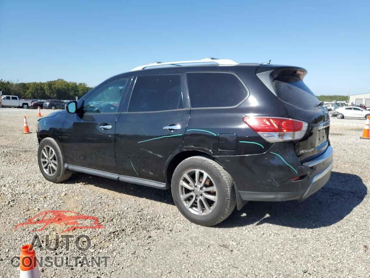 NISSAN PATHFINDER 2015 - 5N1AR2MN2FC641987