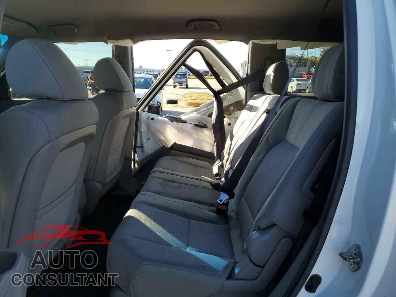 HONDA PILOT 2012 - 5FNYF4H45CB026034
