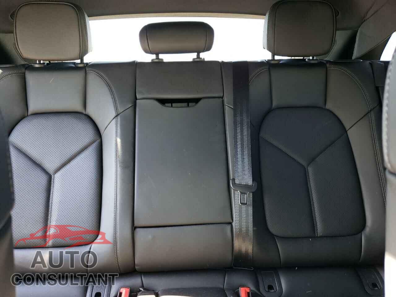 PORSCHE MACAN BASE 2024 - WP1AA2A58RLB04317