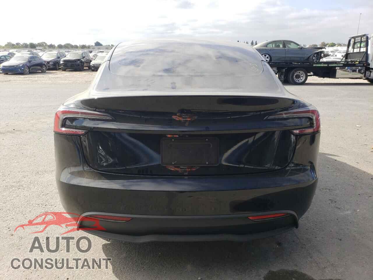 TESLA MODEL 3 2025 - 5YJ3E1EA3SF884803