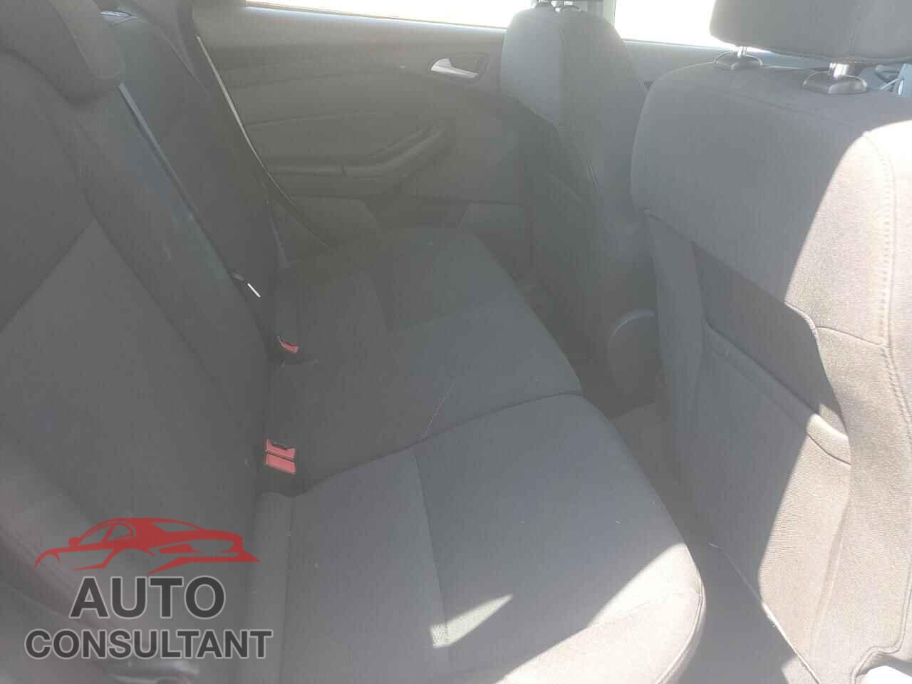 FORD FOCUS 2017 - 1FADP3K25HL213488