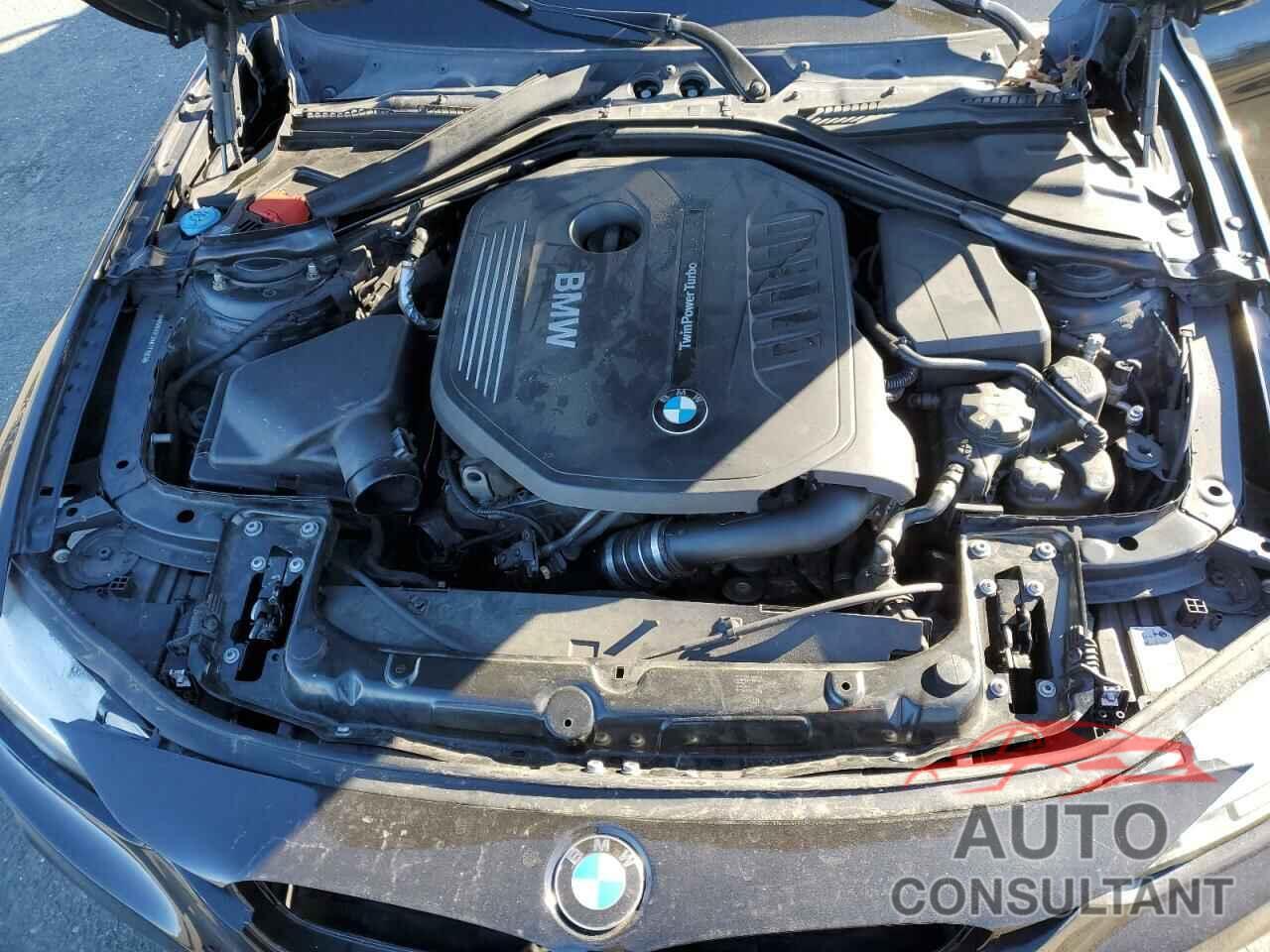 BMW 3 SERIES 2017 - WBA8B3C3XHK777593