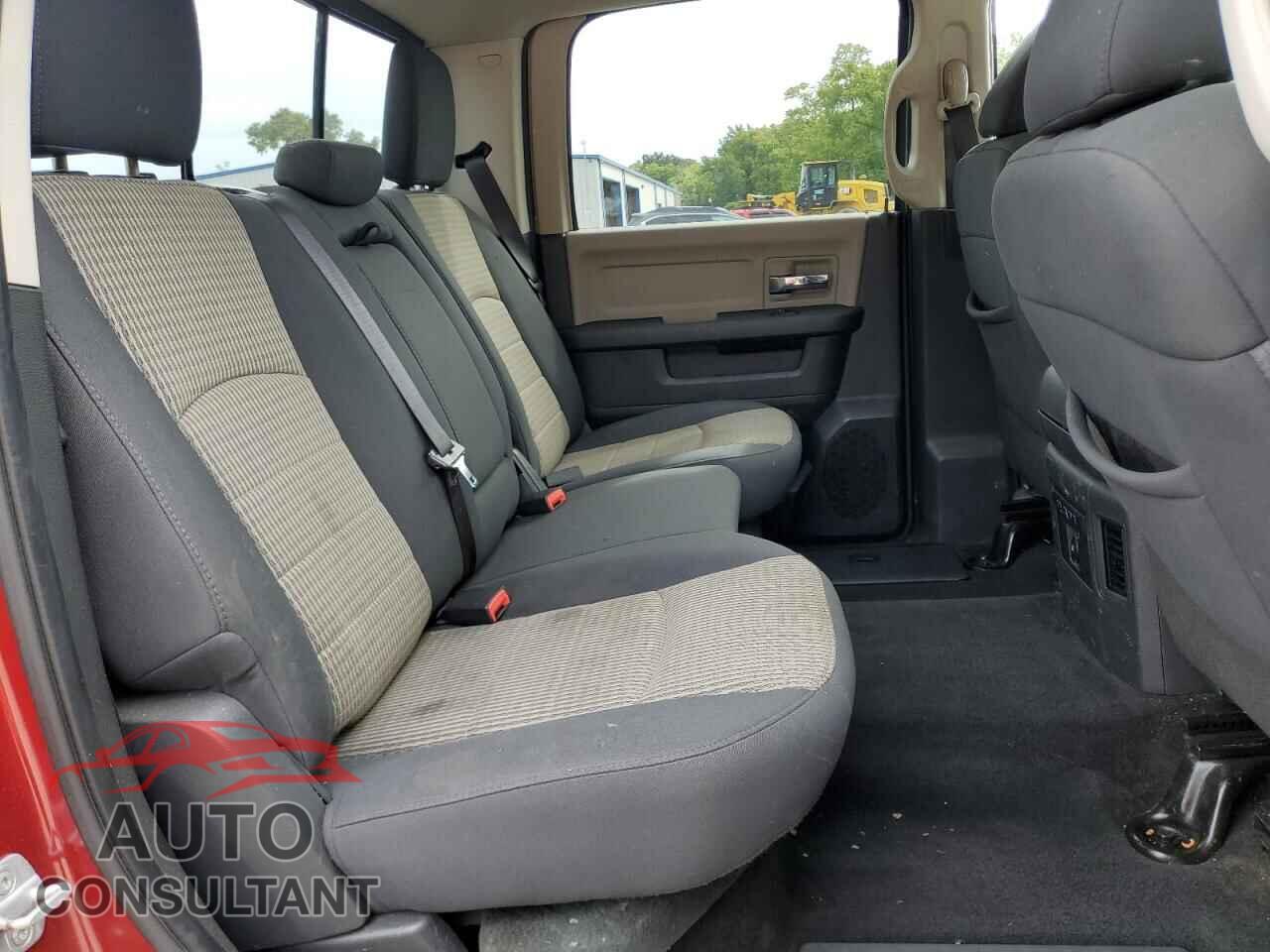 DODGE RAM 1500 2012 - 1C6RD7LT0CS320431