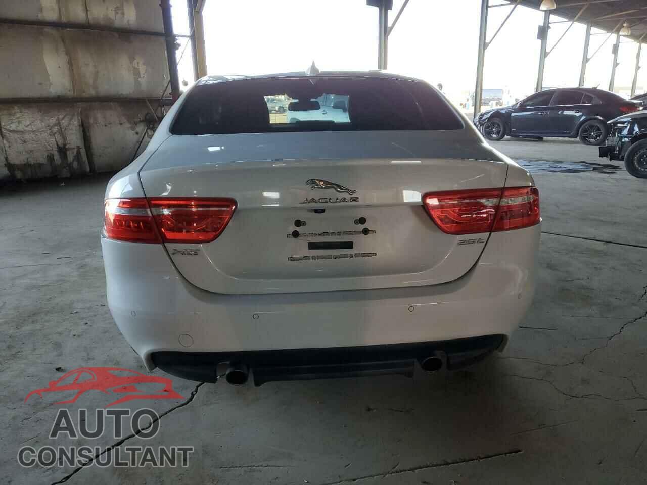 JAGUAR XE 2017 - SAJAE4BG3HA948584