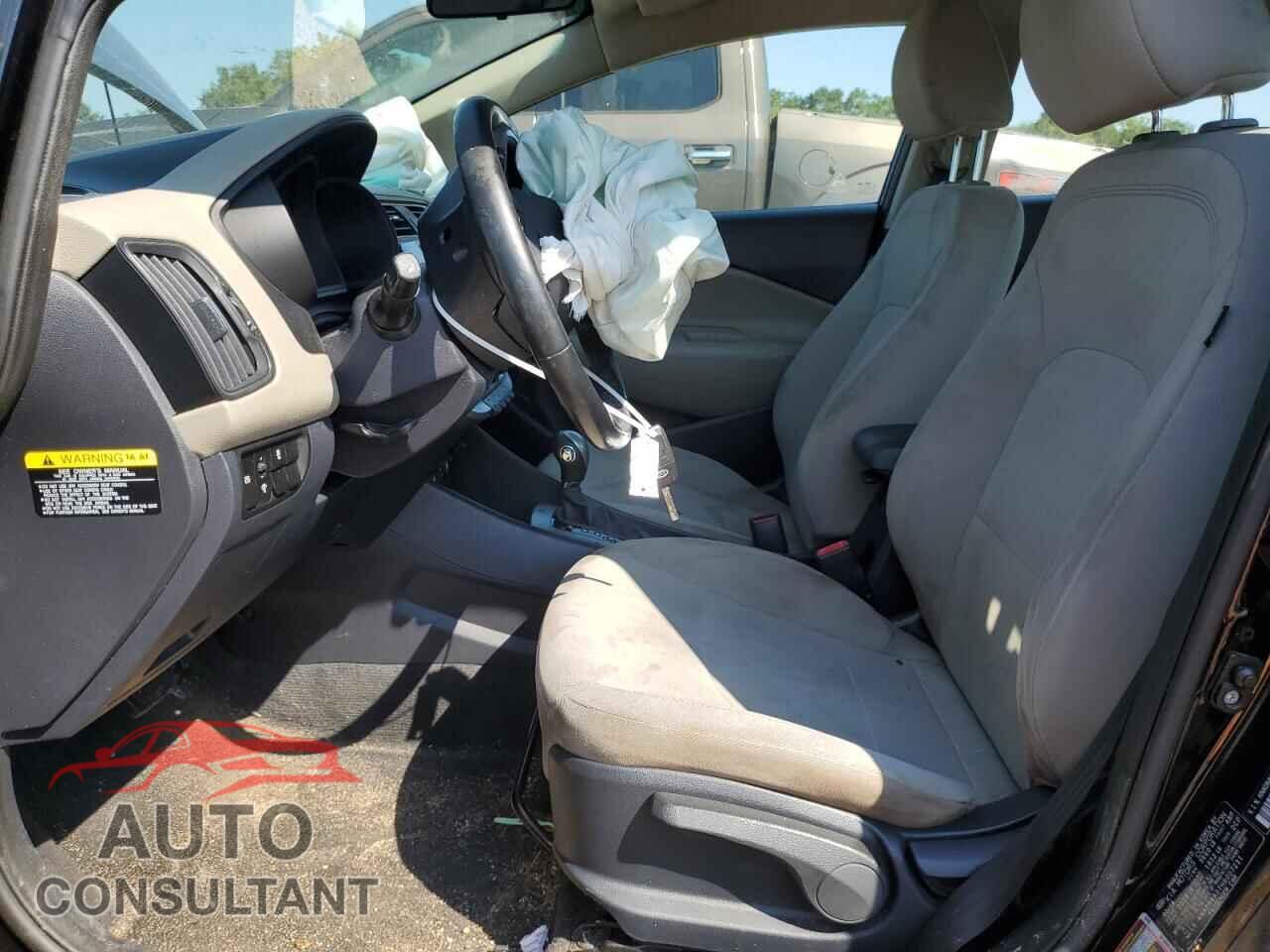 KIA RIO 2017 - KNADN4A37H6007231