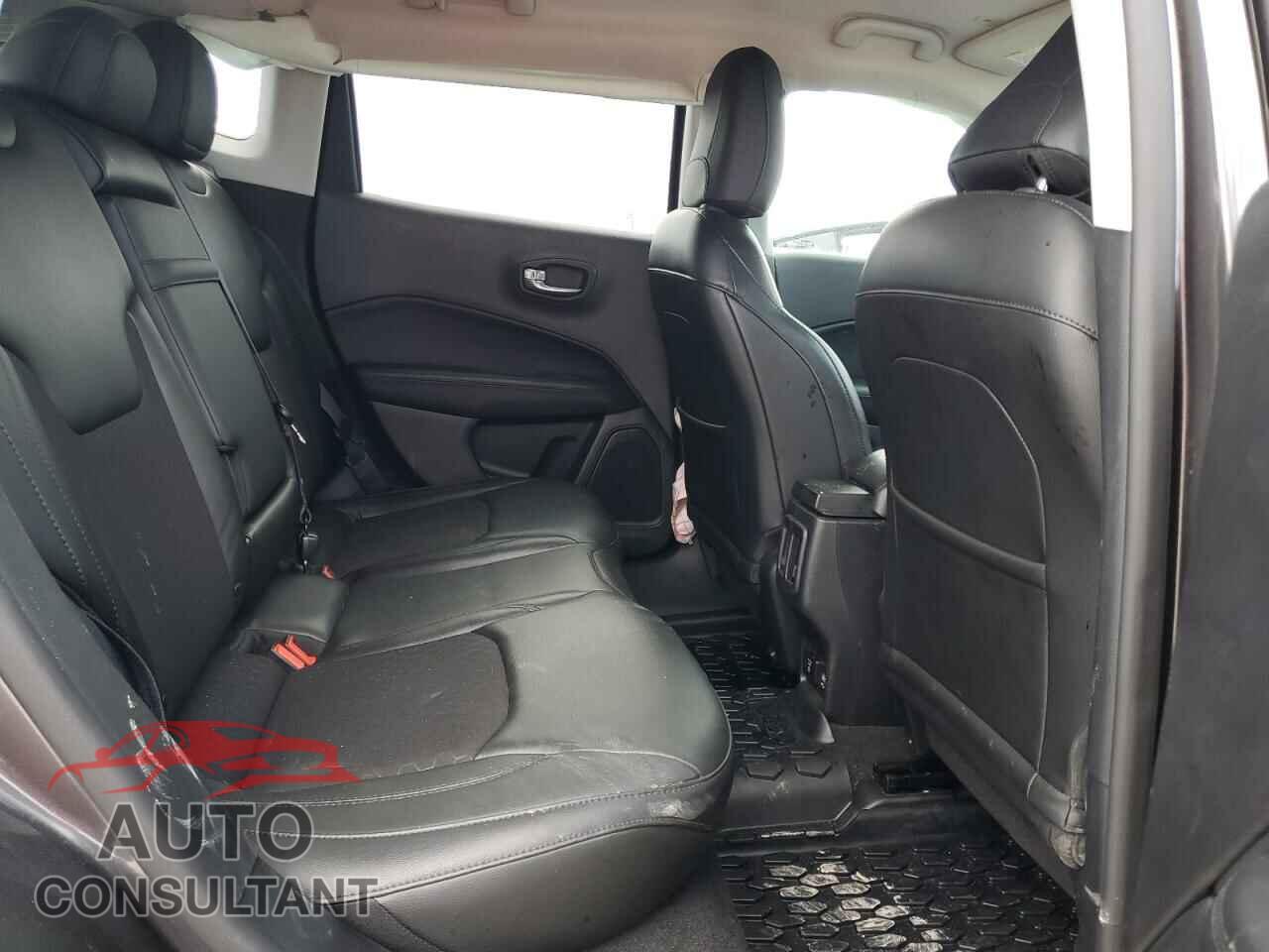 JEEP COMPASS 2018 - 3C4NJDBB6JT314975