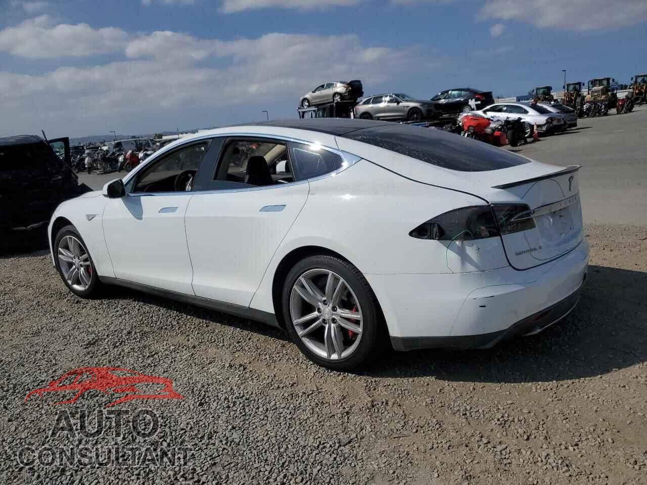 TESLA MODEL S 2013 - 5YJSA1DP6DFP10837