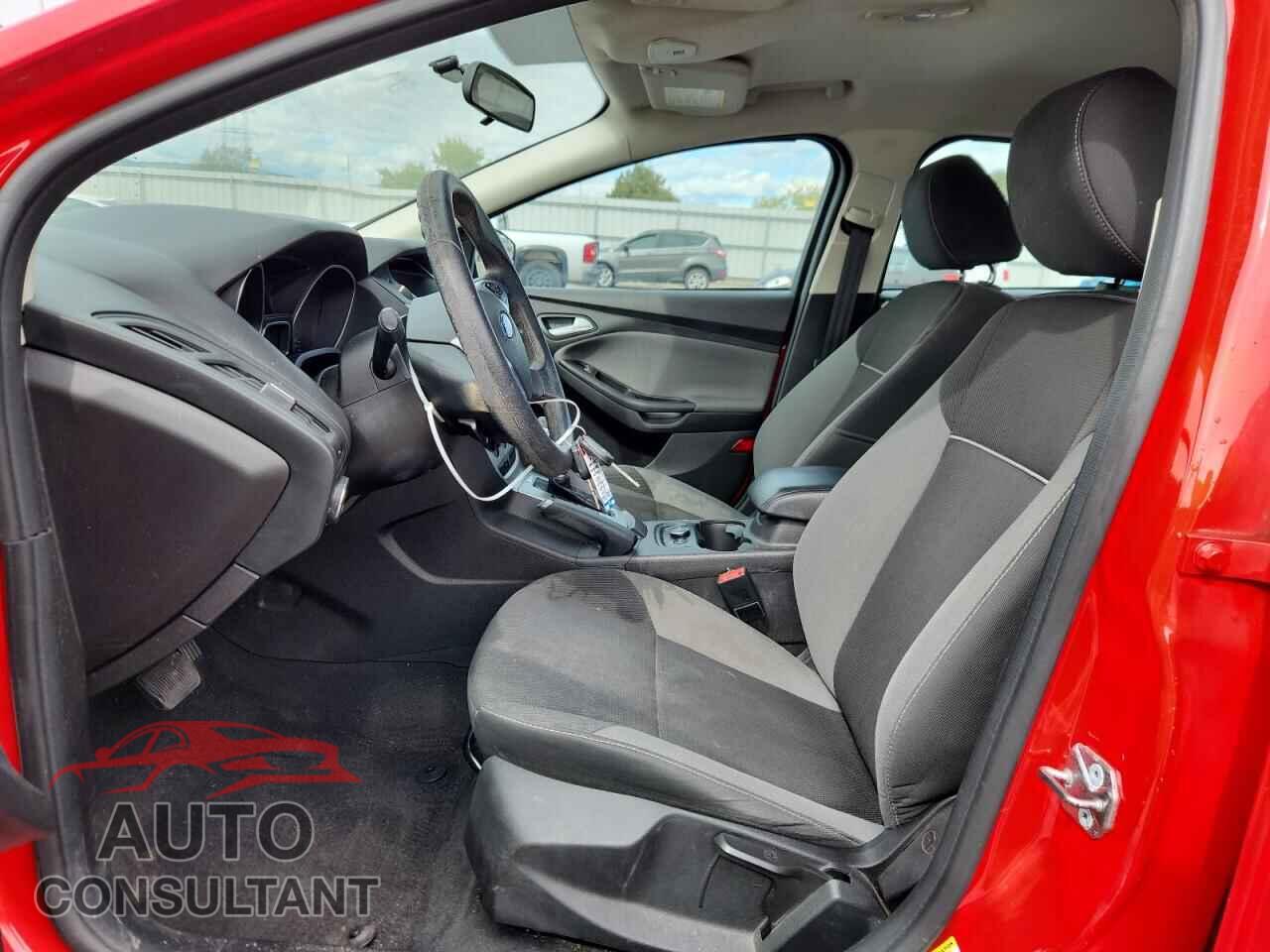 FORD FOCUS 2014 - 1FADP3F20EL439427