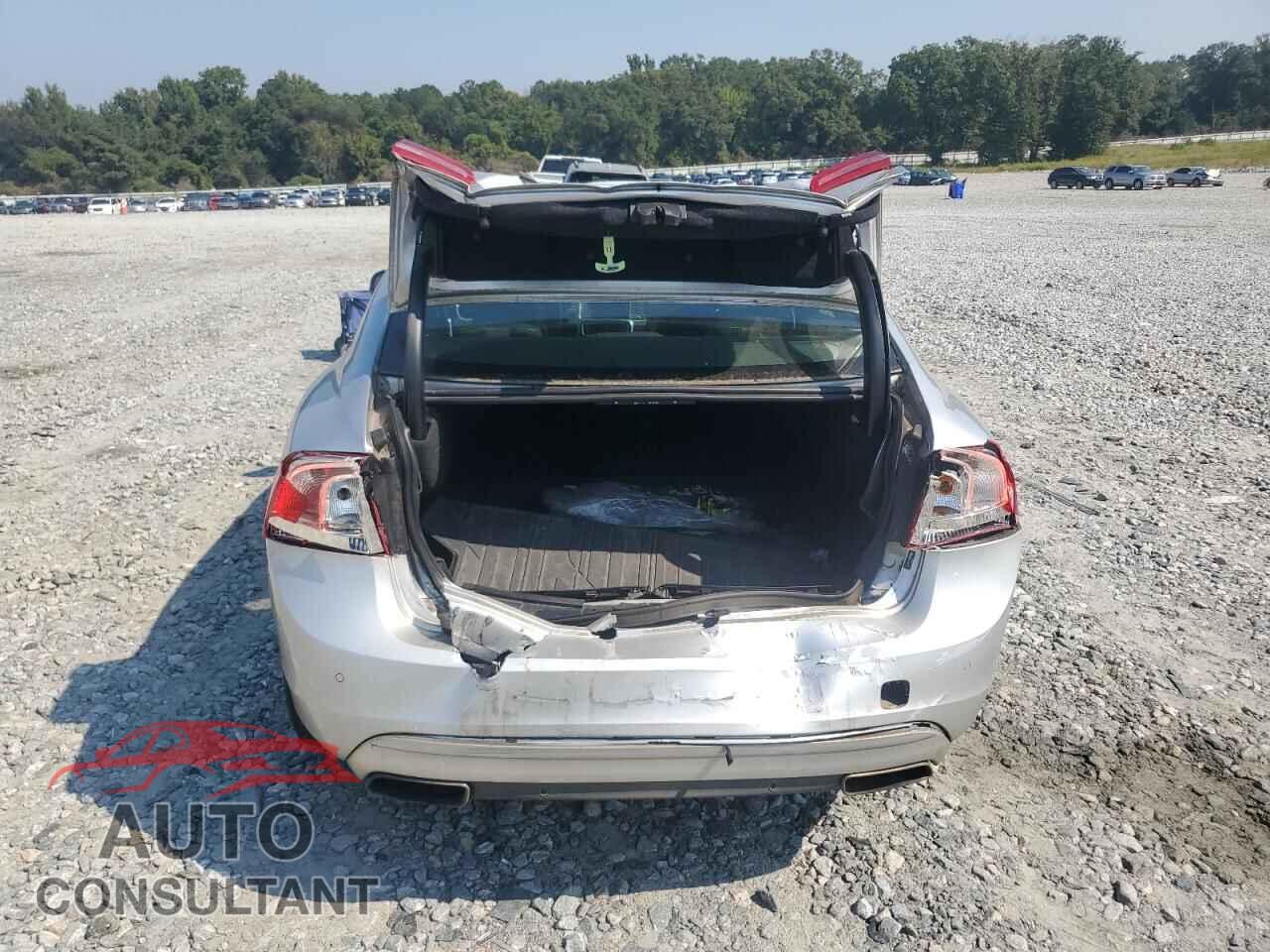 VOLVO S60 2018 - LYV402TK2JB172805