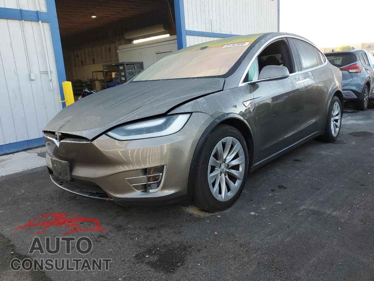 TESLA MODEL X 2016 - 5YJXCBE23GF012201