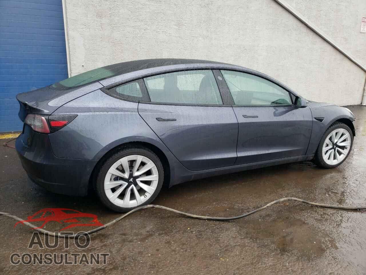 TESLA MODEL 3 2022 - 5YJ3E1EA4NF369376