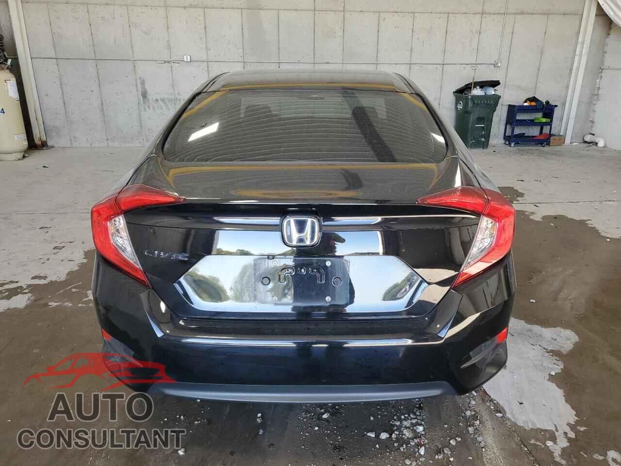 HONDA CIVIC 2017 - 19XFC2F55HE068295