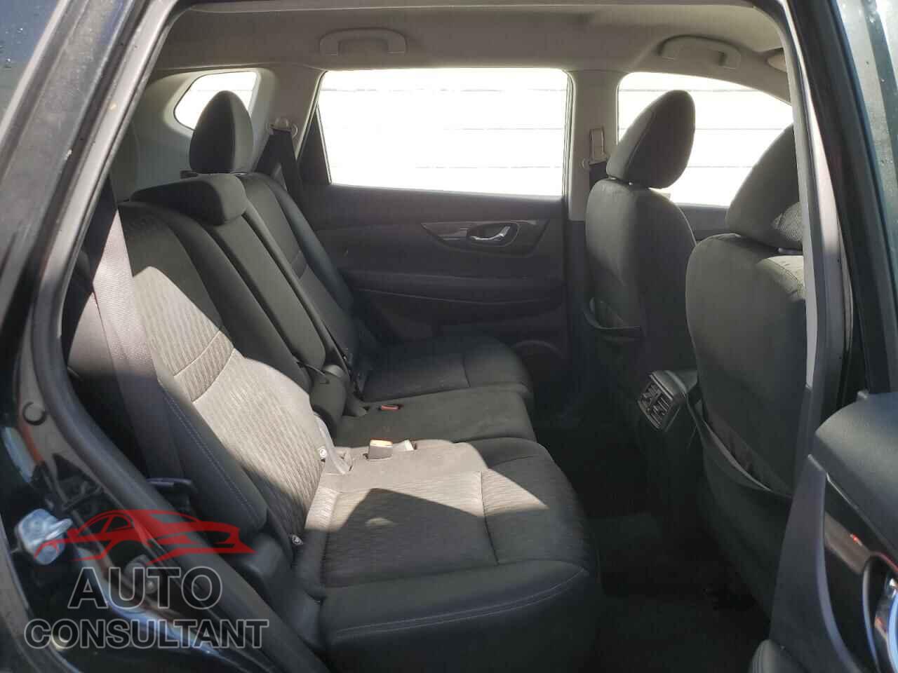 NISSAN ROGUE 2018 - KNMAT2MT2JP587547