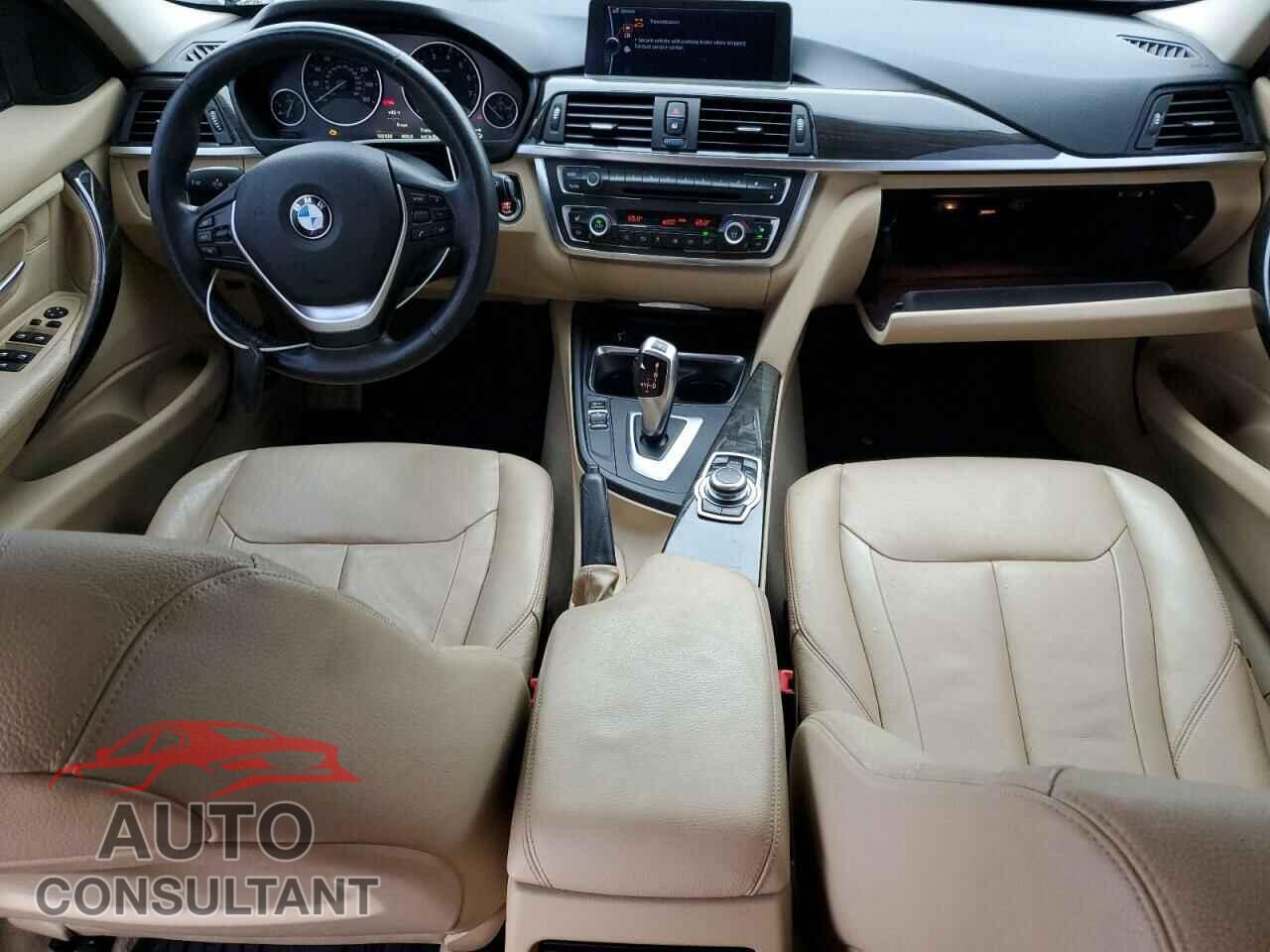 BMW 3 SERIES 2013 - WBA3B3C59DJ977019