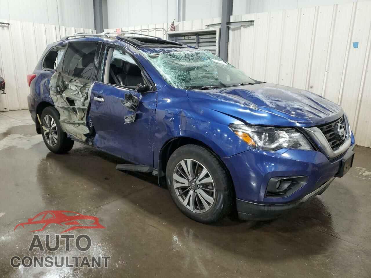 NISSAN PATHFINDER 2017 - 5N1DR2MM8HC685516