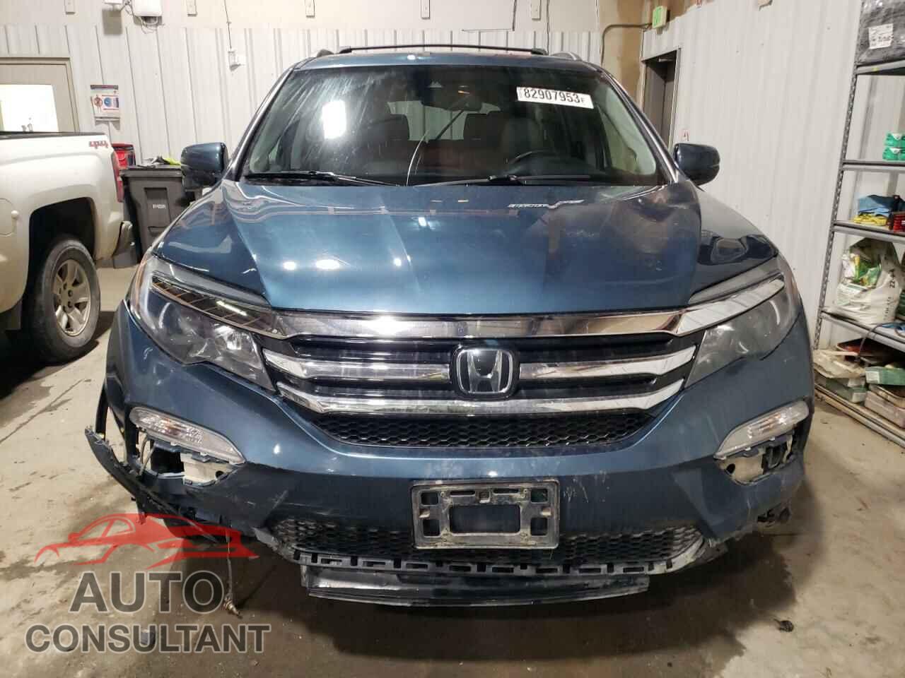 HONDA PILOT 2017 - 5FNYF6H96HB082286