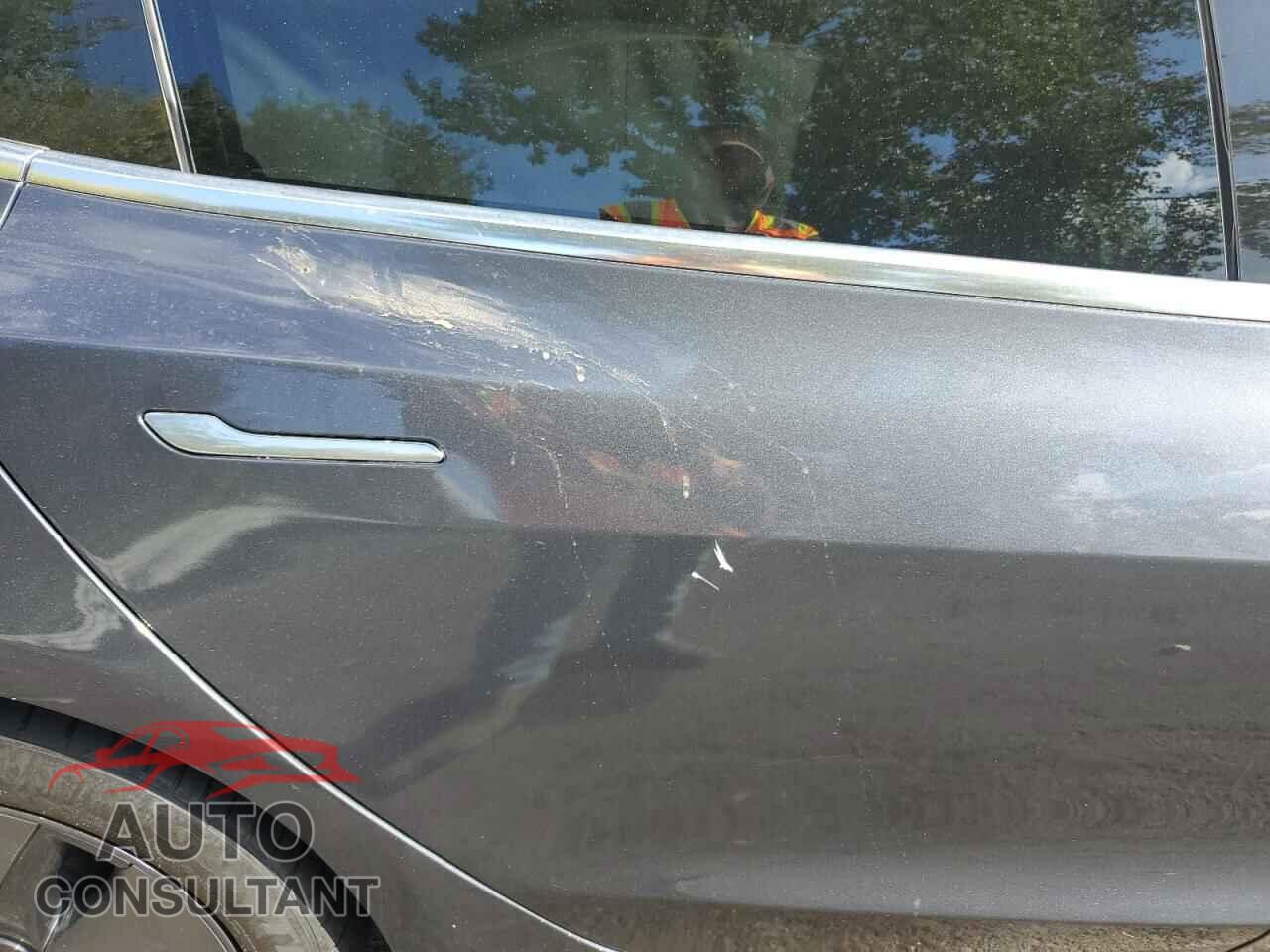 TESLA MODEL 3 2018 - 5YJ3E1EA8JF117964