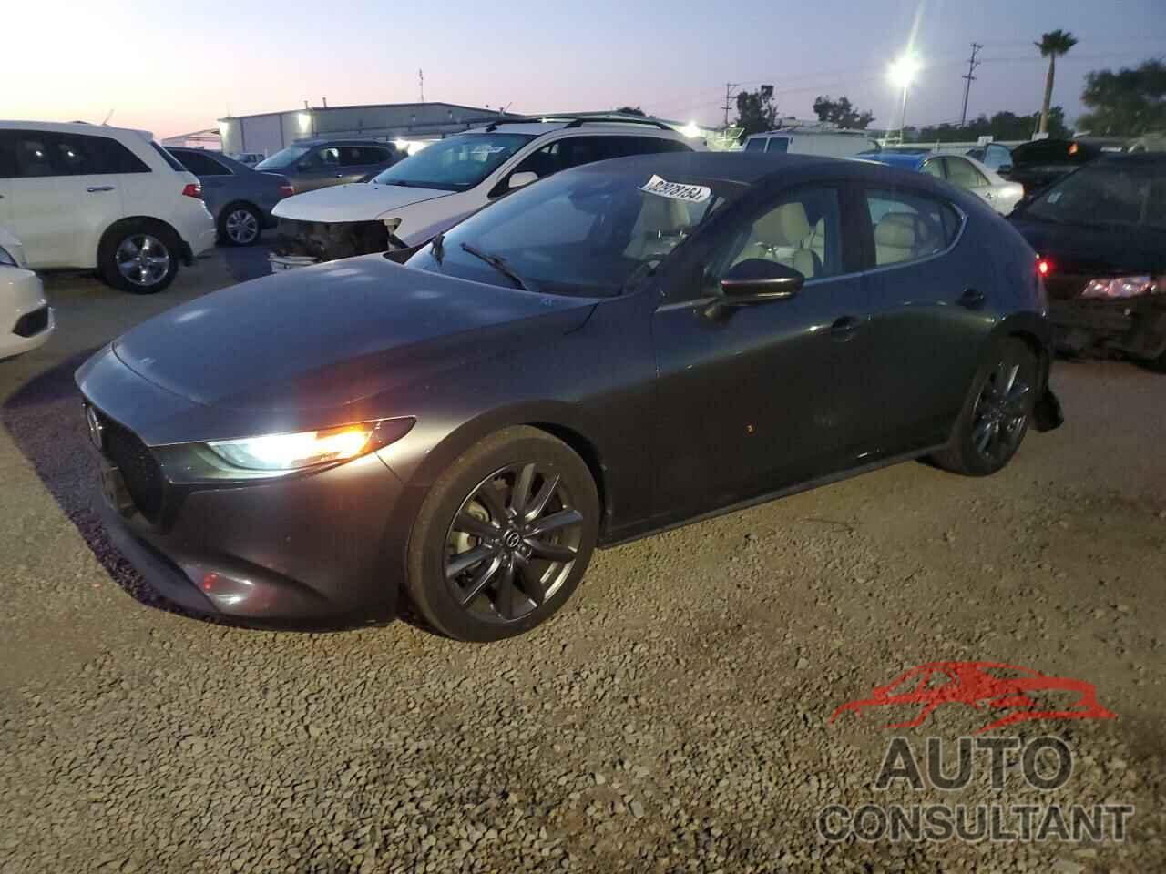 MAZDA 3 2019 - JM1BPBJM4K1125131
