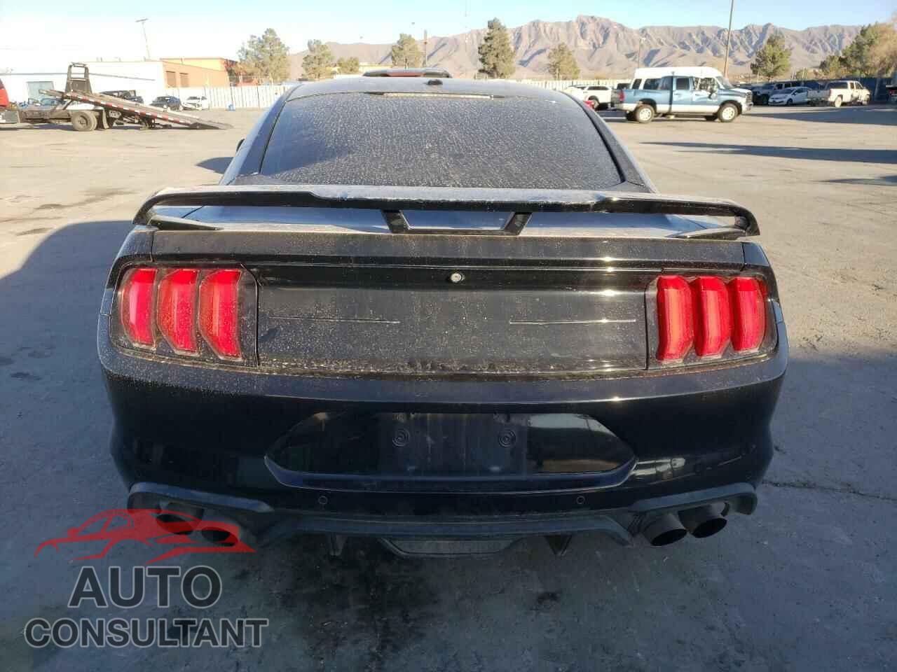 FORD MUSTANG 2018 - 1FA6P8CF8J5176292