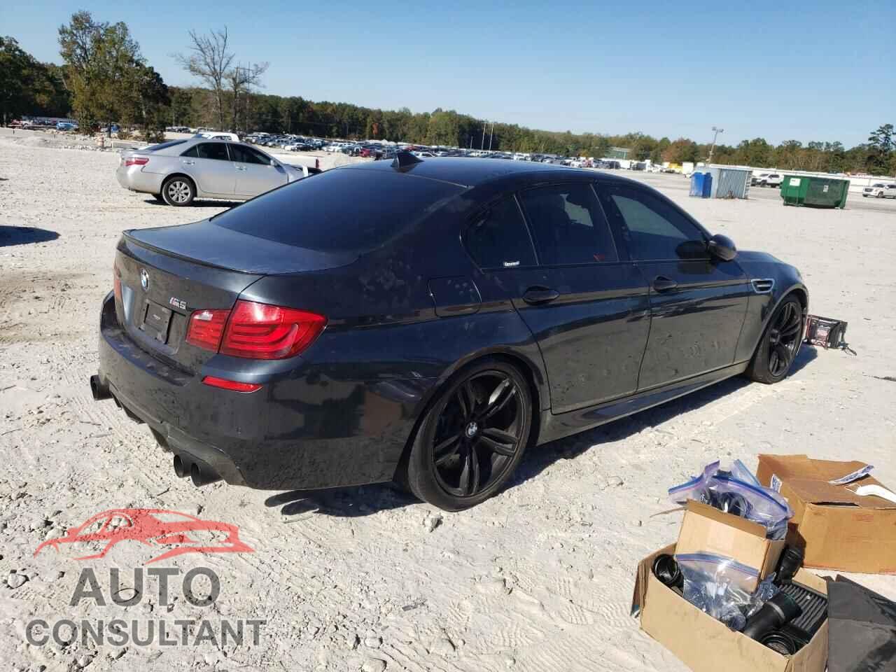 BMW M5 2013 - WBSFV9C58DD095664