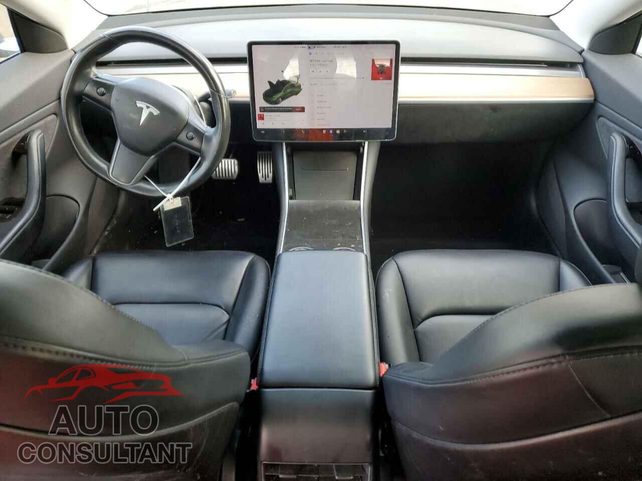TESLA MODEL 3 2018 - 5YJ3E1EA0JF032813