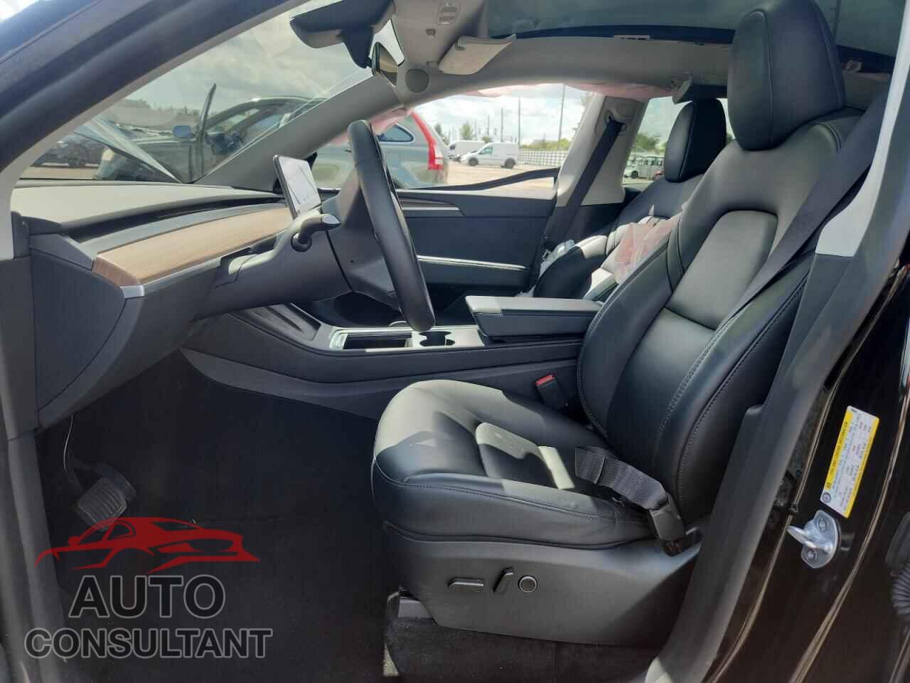 TESLA MODEL Y 2024 - 7SAYGDED3RF208845