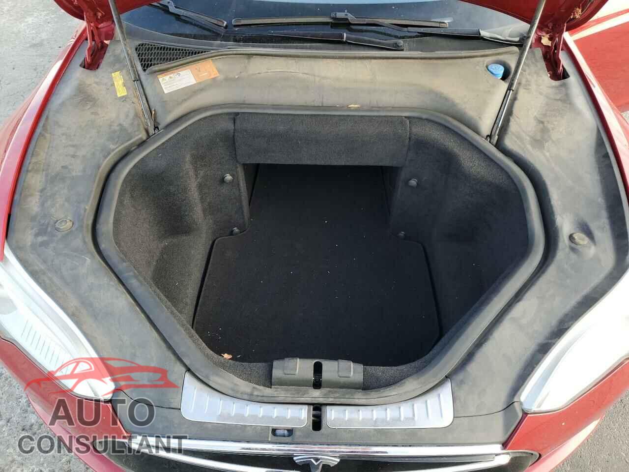 TESLA MODEL S 2013 - 5YJSA1AG6DFP08252