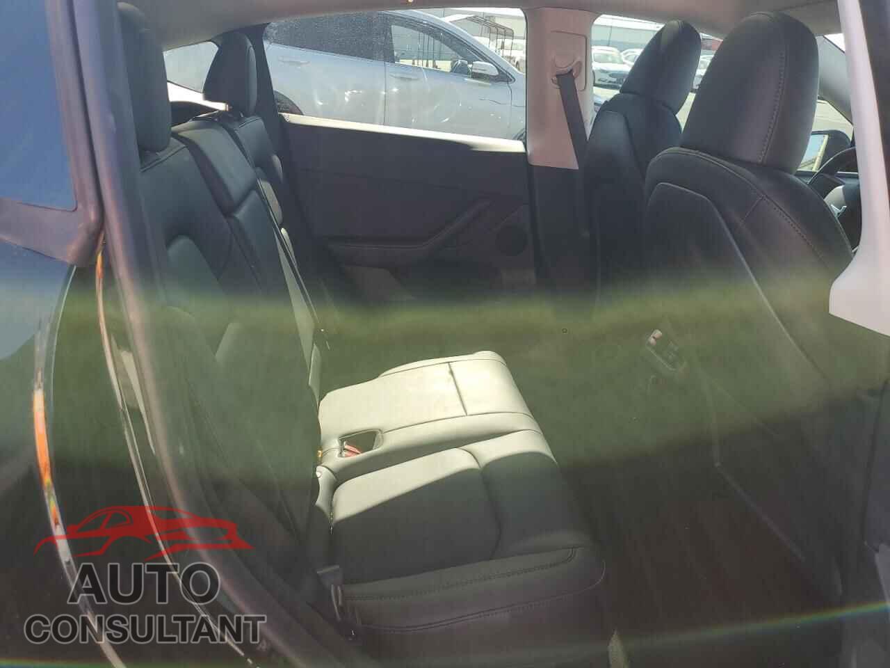 TESLA MODEL Y 2023 - 7SAYGDEF8PF941004