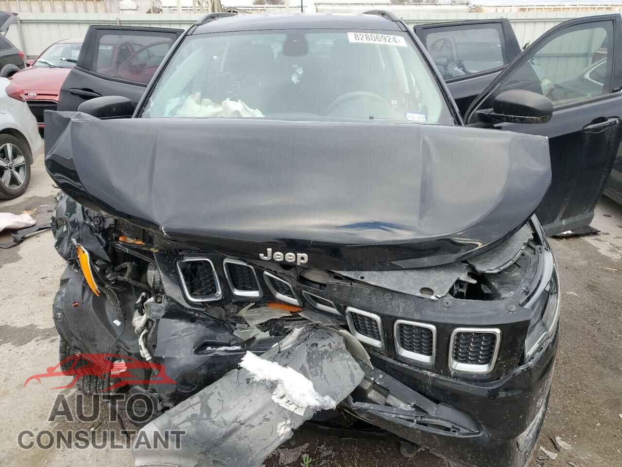 JEEP COMPASS 2018 - 3C4NJDAB2JT373376