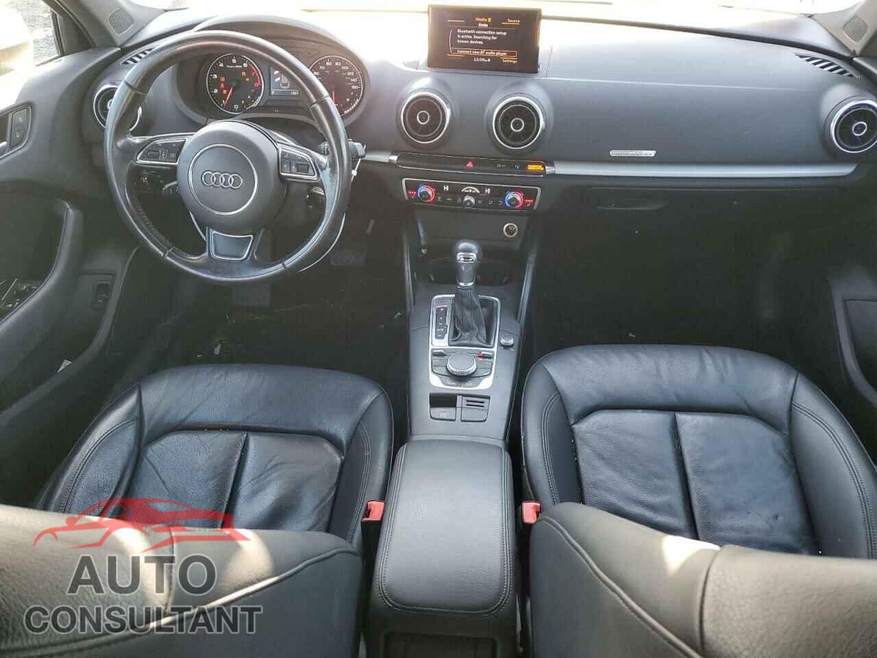 AUDI A3 2015 - WAUBFGFF8F1100861