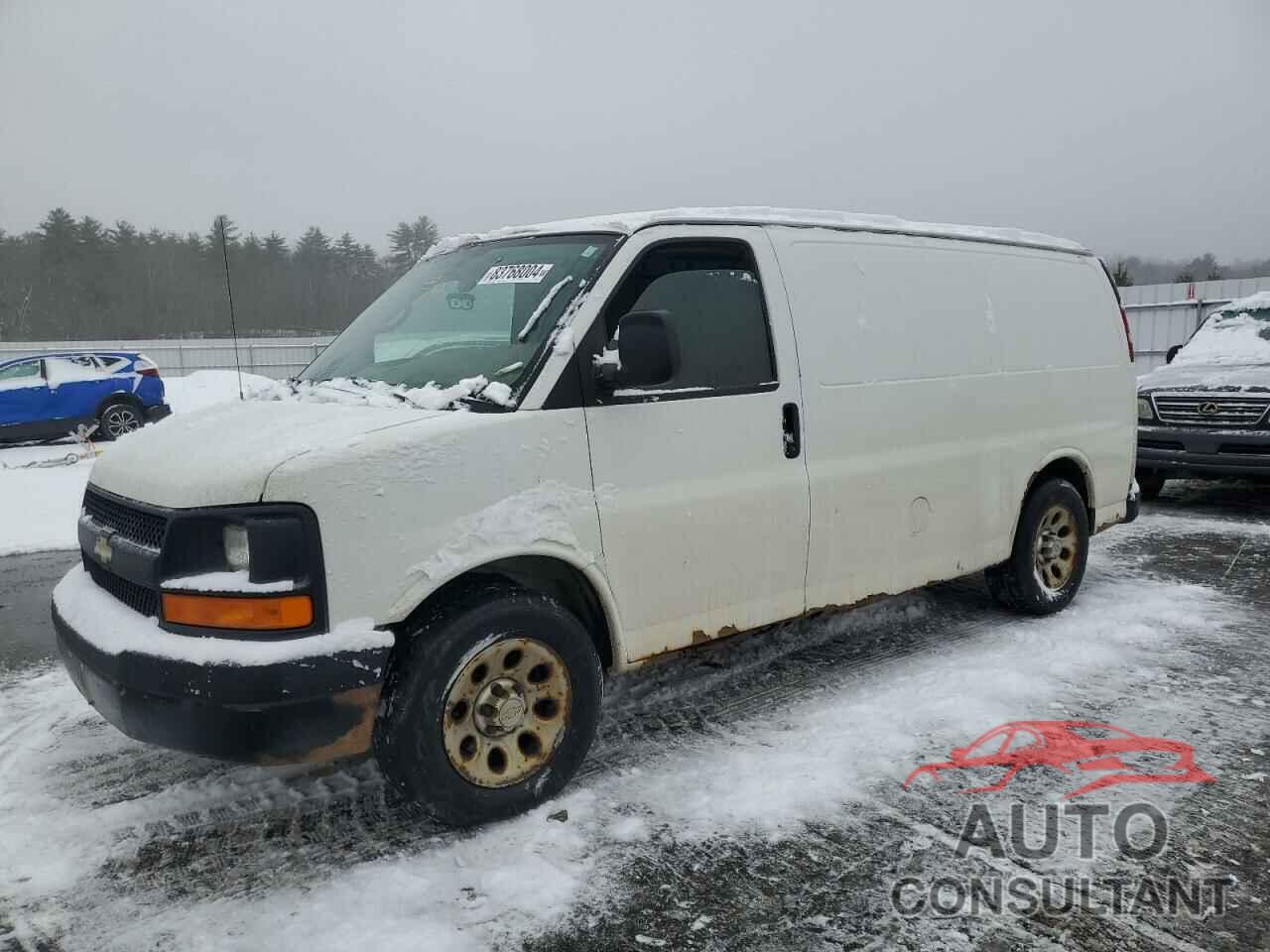 CHEVROLET EXPRESS 2011 - 1GCSGAFX9B1120052