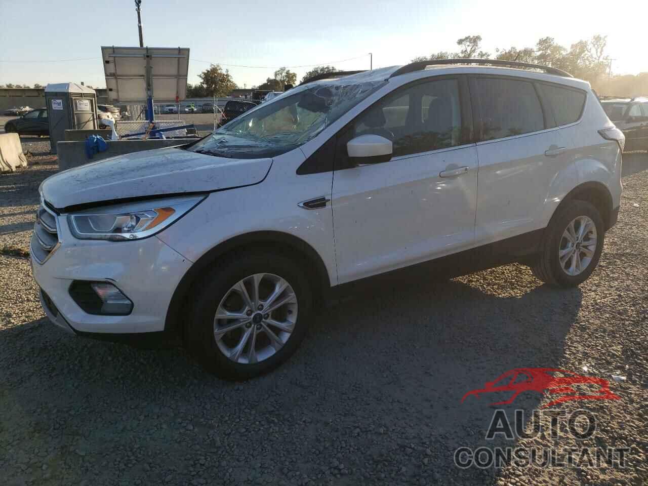 FORD ESCAPE 2018 - 1FMCU0HD9JUA17720