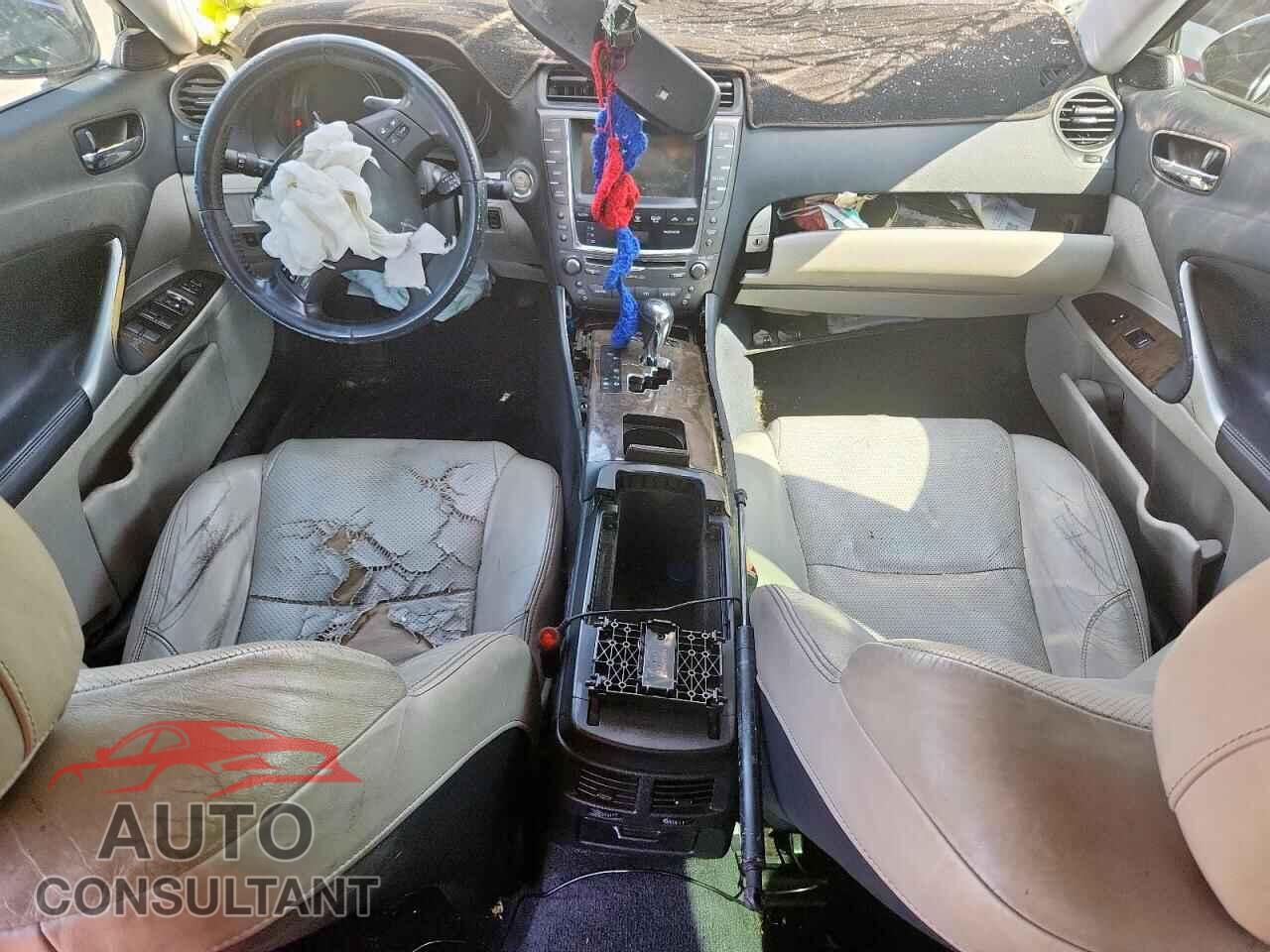 LEXUS IS 2010 - JTHBF5C20A5118389