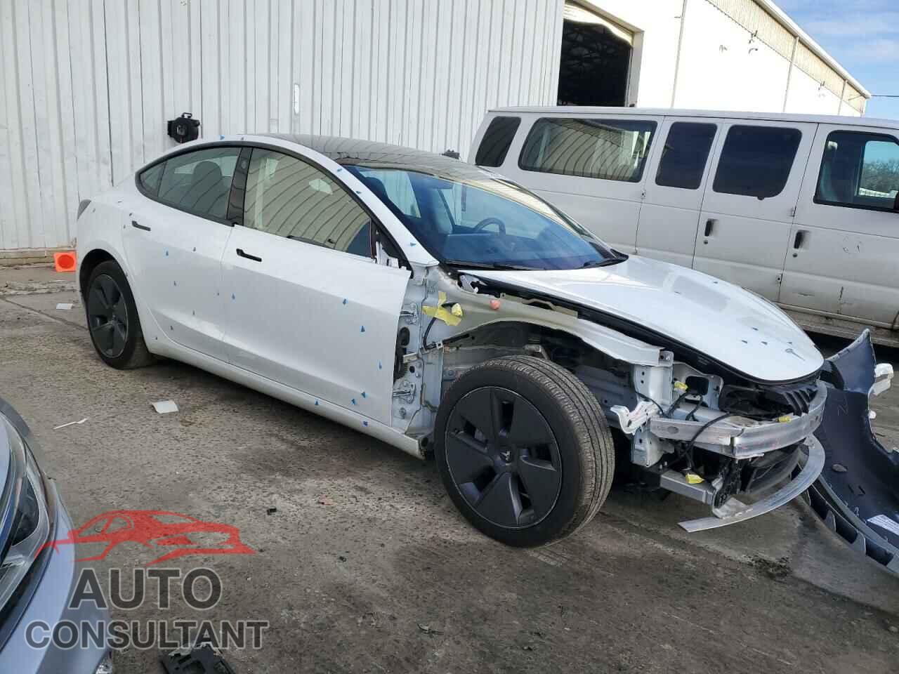 TESLA MODEL 3 2022 - 5YJ3E1EA5NF326052