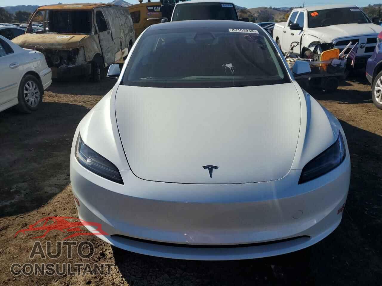 TESLA MODEL 3 2024 - 5YJ3E1EA0RF841627