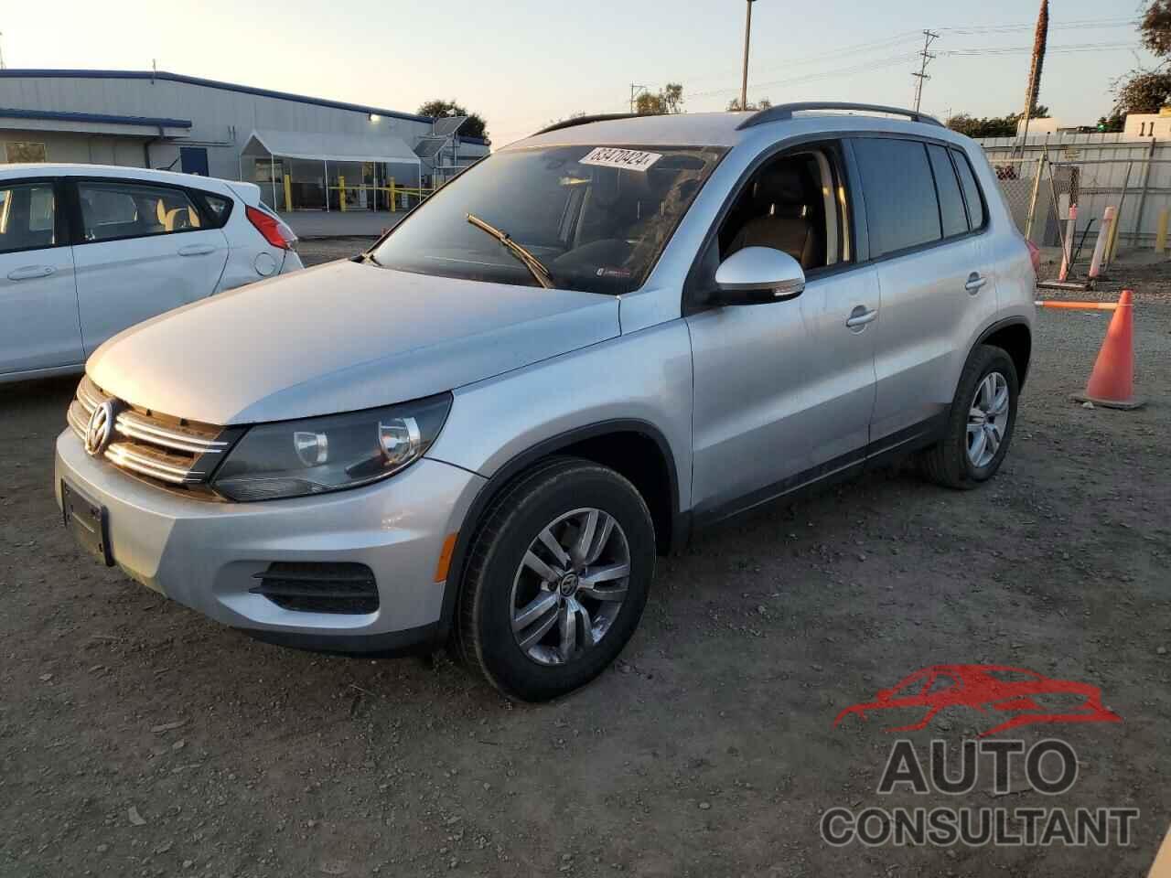 VOLKSWAGEN TIGUAN 2017 - WVGAV7AX7HW505905