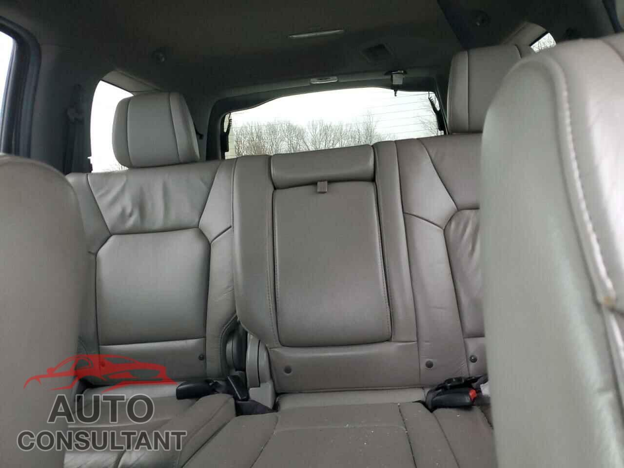 HONDA PILOT 2012 - 5FNYF4H6XCB029030