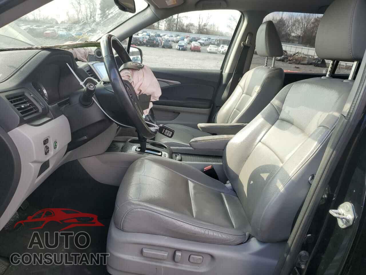 HONDA PILOT 2017 - 5FNYF6H79HB069739