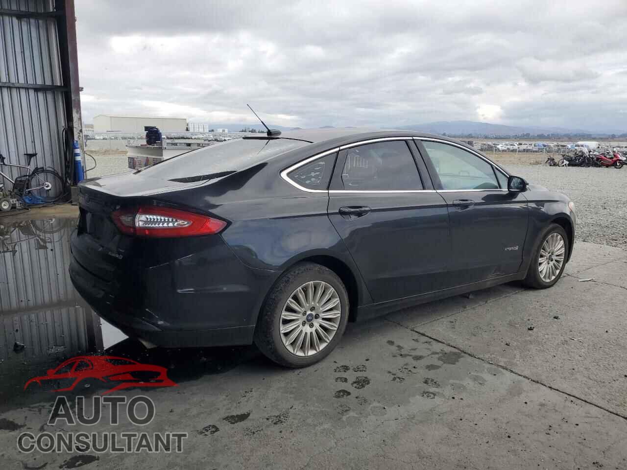 FORD FUSION 2013 - 3FA6P0LU5DR345525