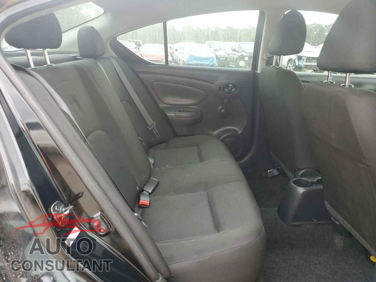 NISSAN VERSA 2019 - 3N1CN7AP3KL812677