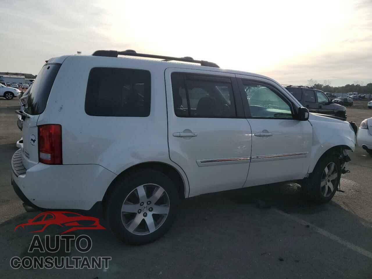 HONDA PILOT 2014 - 5FNYF4H90EB045332